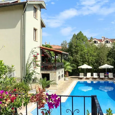 Villa Sleeps 24 Pool Air Con Wifi *